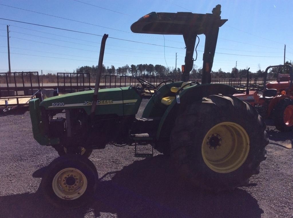 (24)JOHN DEERE 5220