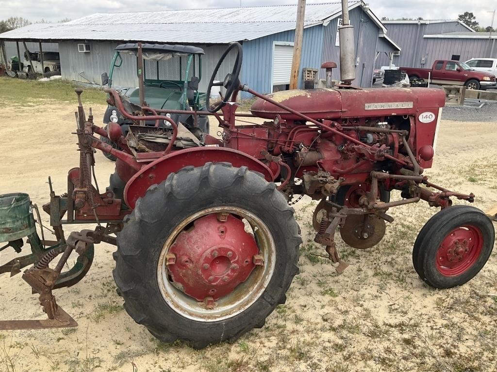 (21)MCCORMICK FARMALL 140 W/ 1 ROW PLANTER