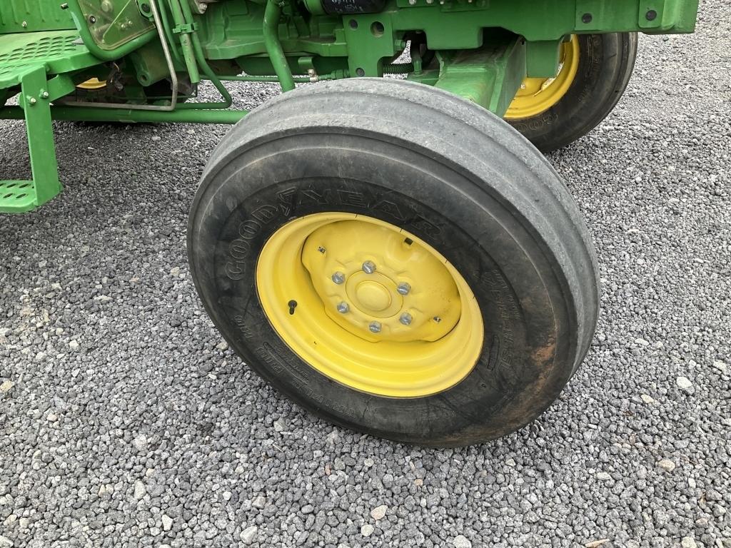 (44)JOHN DEERE 5045E TRACTOR