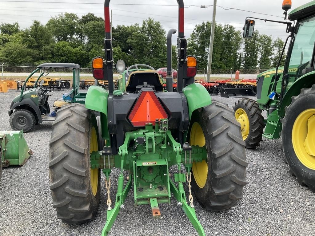 (44)JOHN DEERE 5045E TRACTOR