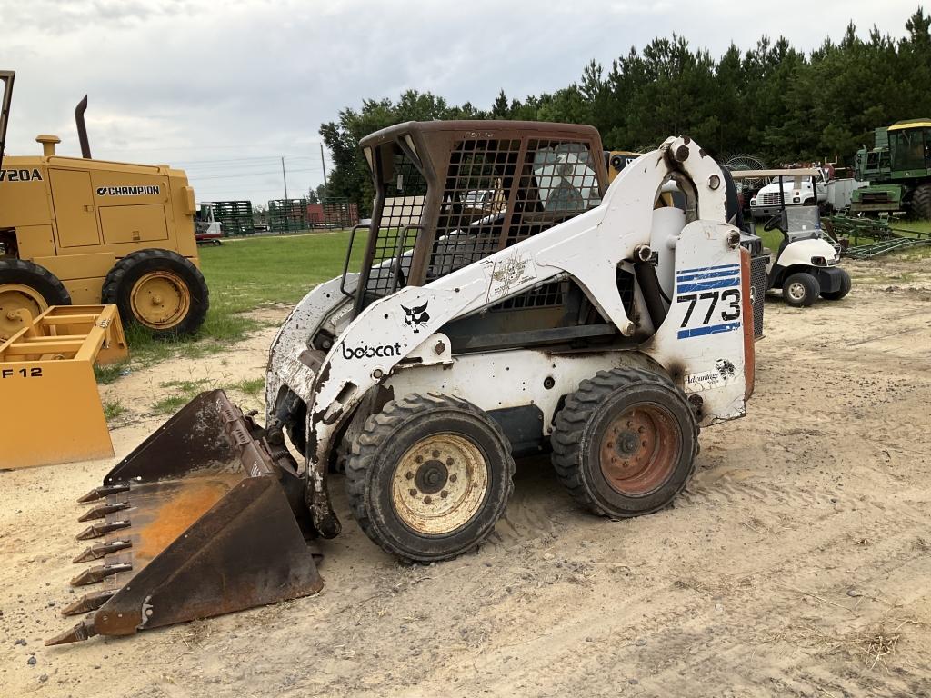 (67)BOBCAT 773 SKID STEER