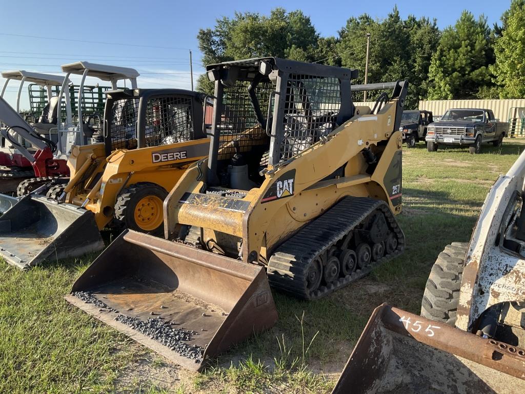 (66)CAT 257 TRACK SKID STEER