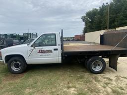 (102)1995 CHEVROLET 3500 FLATBED TRUCK