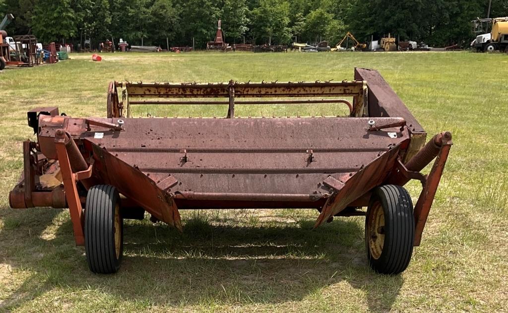 (386)NEW HOLLAND 477 HAY BINE