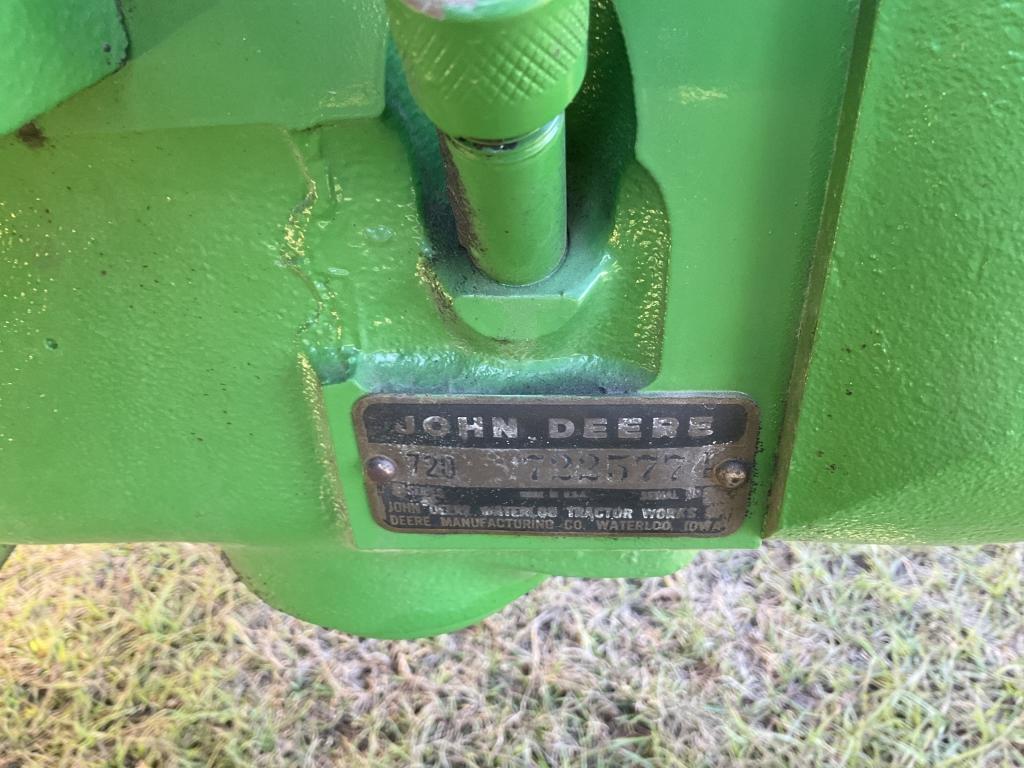 (34)JOHN DEERE 720