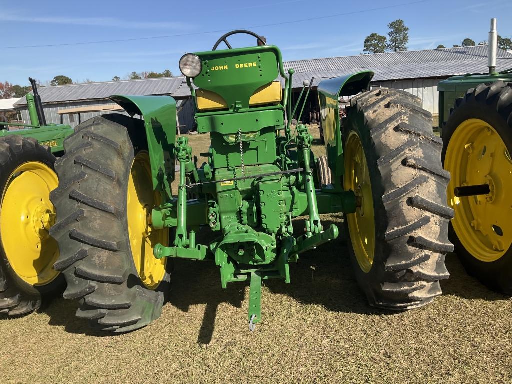 (34)JOHN DEERE 720