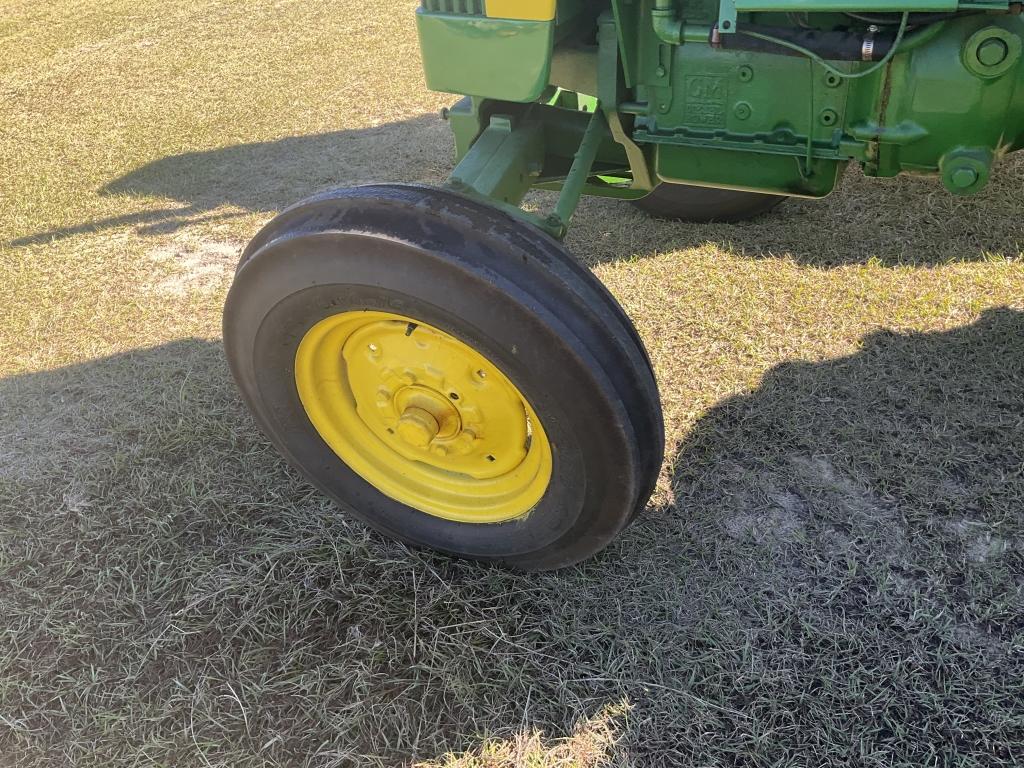 (31)JOHN DEERE 435D TRACTOR