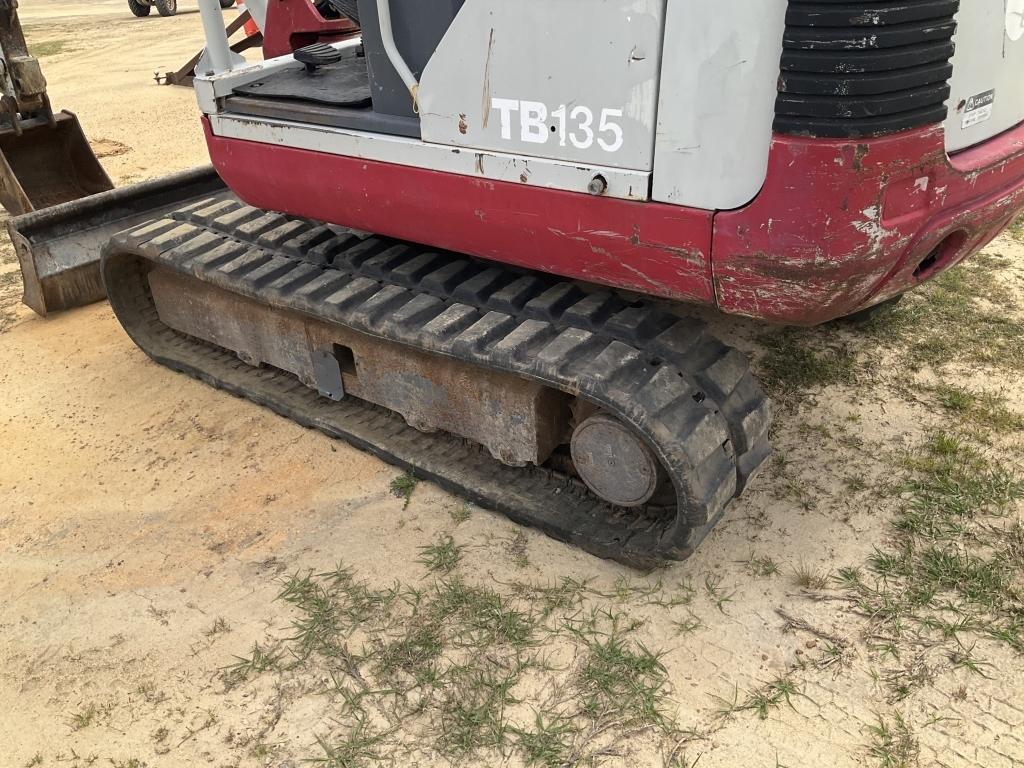 (100)2006 TAKEUCHI TB135 MINI EXCAVATOR