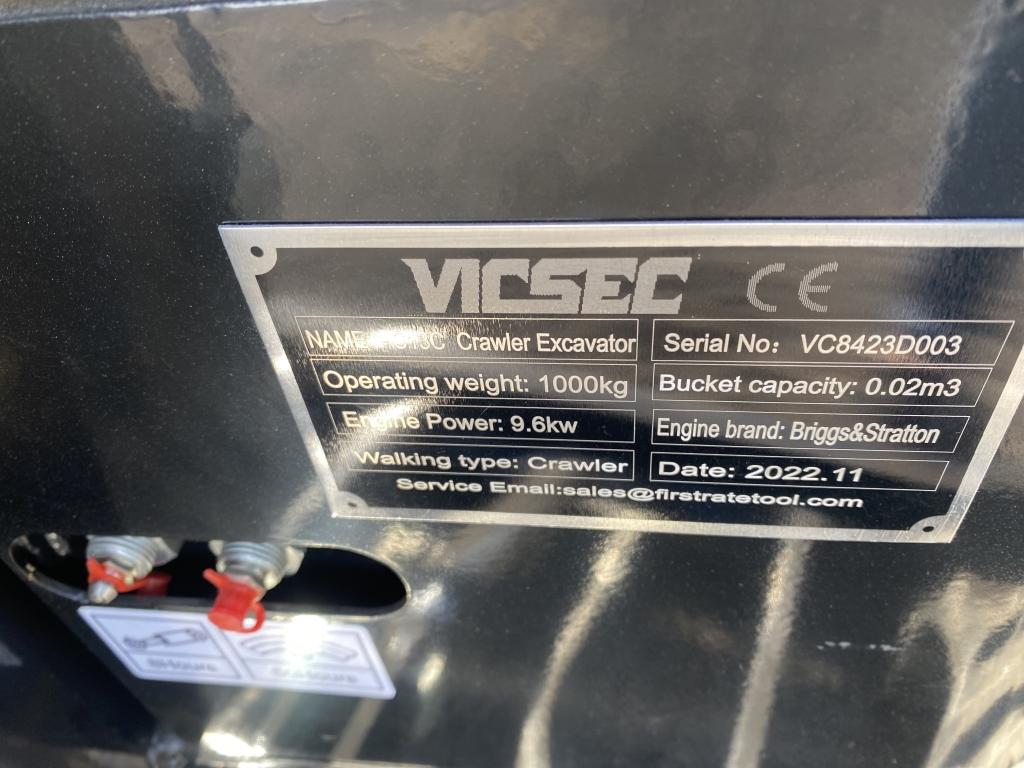 (31)VICSEC VC13C MINI EXCAVATOR