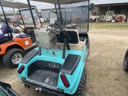 (10)CLUB CAR ELECTRIC GOLF CART