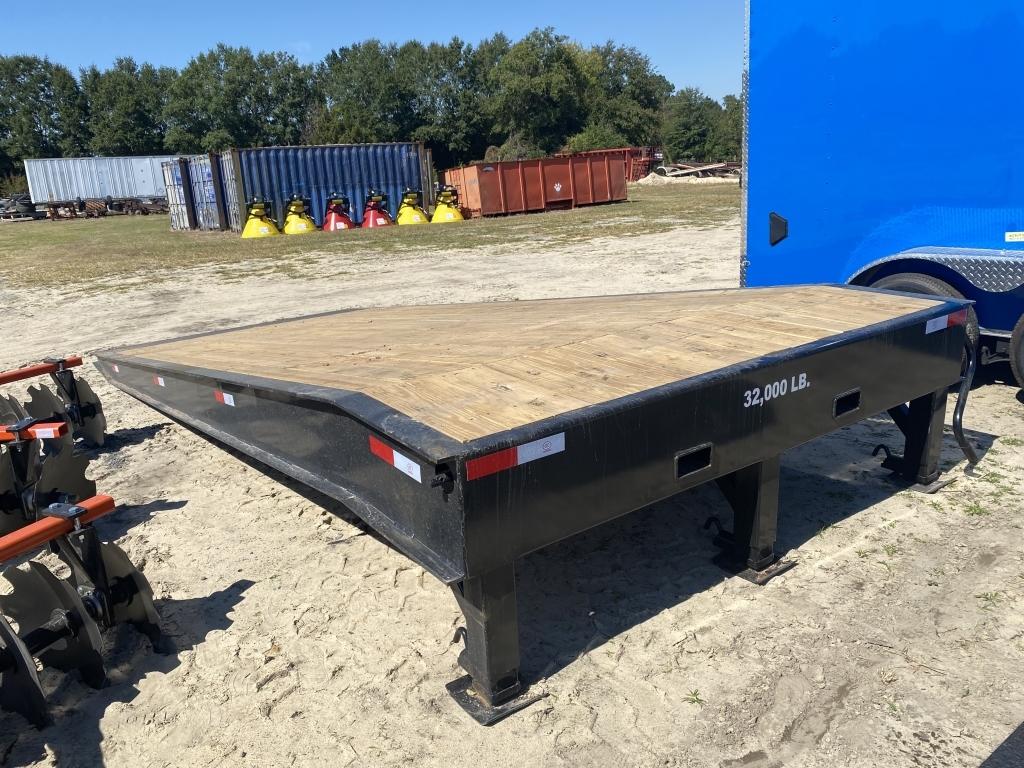 (630)IND. AMERICA 32,000LB. EQUIPMENT LOADING RAMP