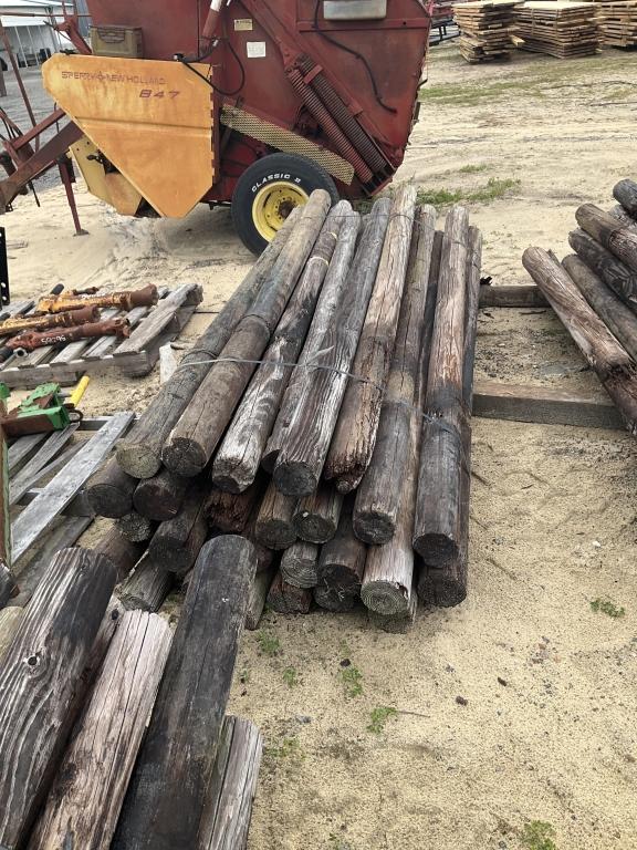 (13)BUNDLE OF 25 - 8' LONG WOOD POST