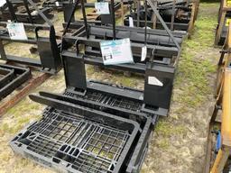 (653)UNUSED MOWER KING 48" SS FORKS