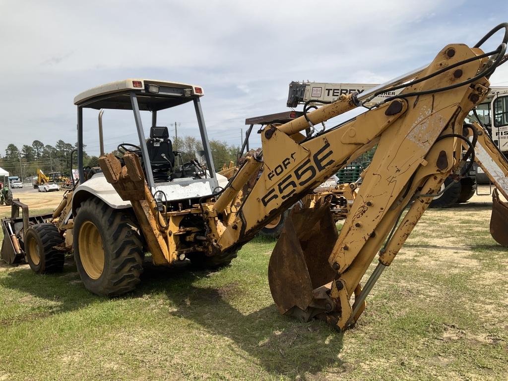 (75)NEW HOLLAND FORD 555E BACKHOE