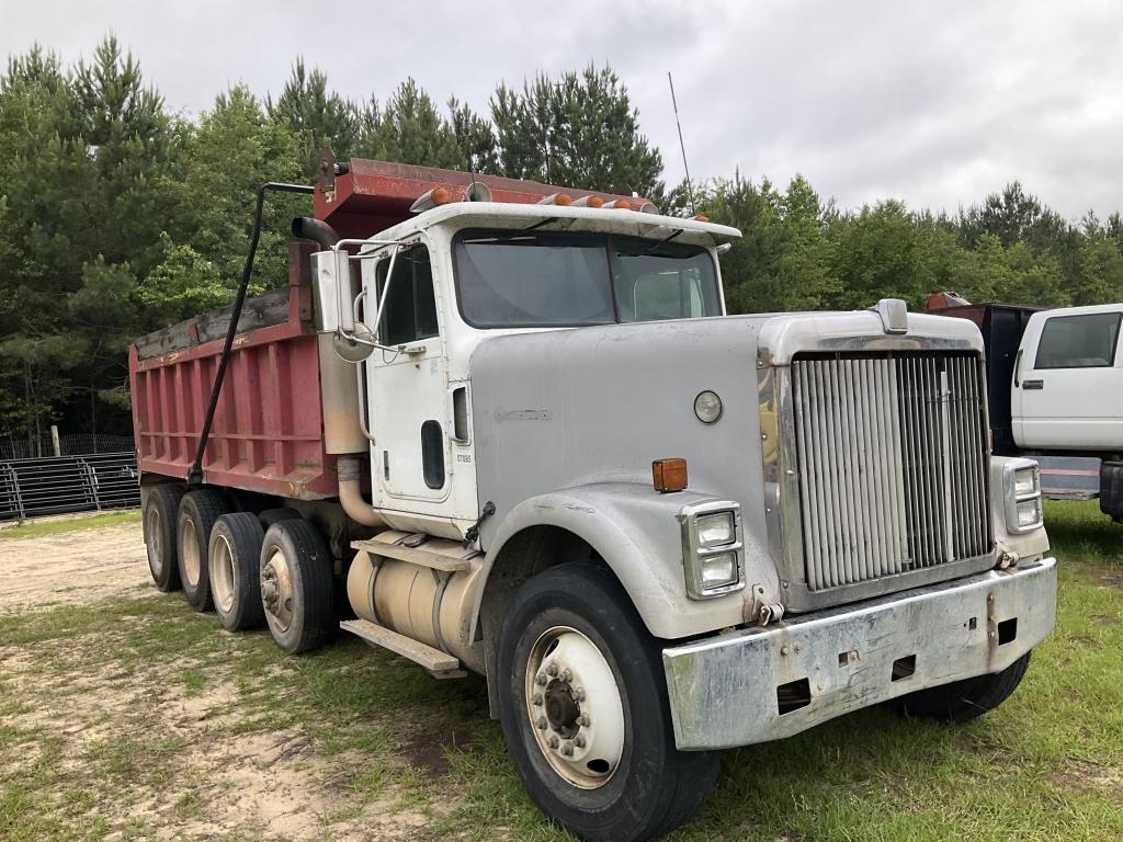 (108)1990 INTERNATIONAL DUMP TRUCK