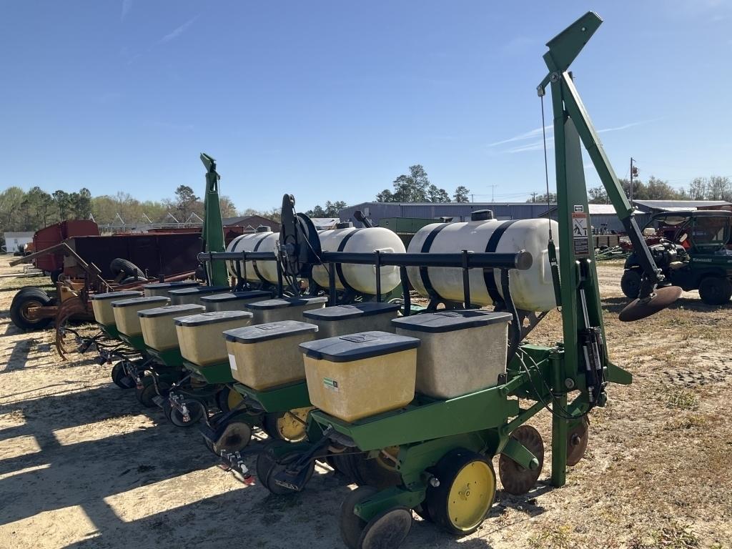 (736)JOHN DEERE 7000 6 ROW PLANTER - 3PT HITCH