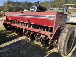 (229)INTERNATIONAL 5100 GRAIN DRILL