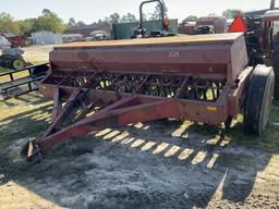 (229)INTERNATIONAL 5100 GRAIN DRILL