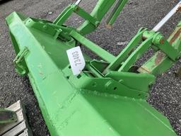 (373)JOHN DEERE 245 LOADER ATTACHEMENT