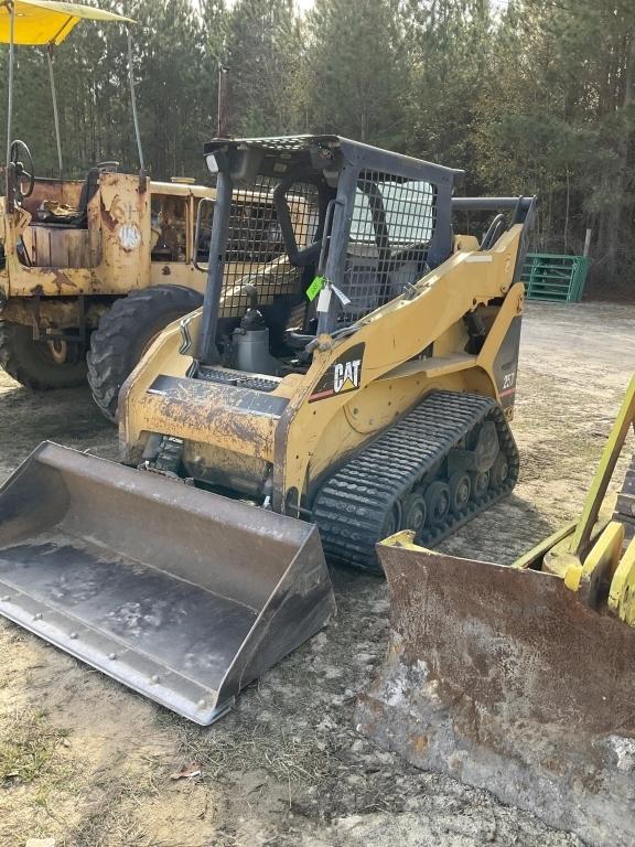 (211)CAT 257 TRACK SKID STEER