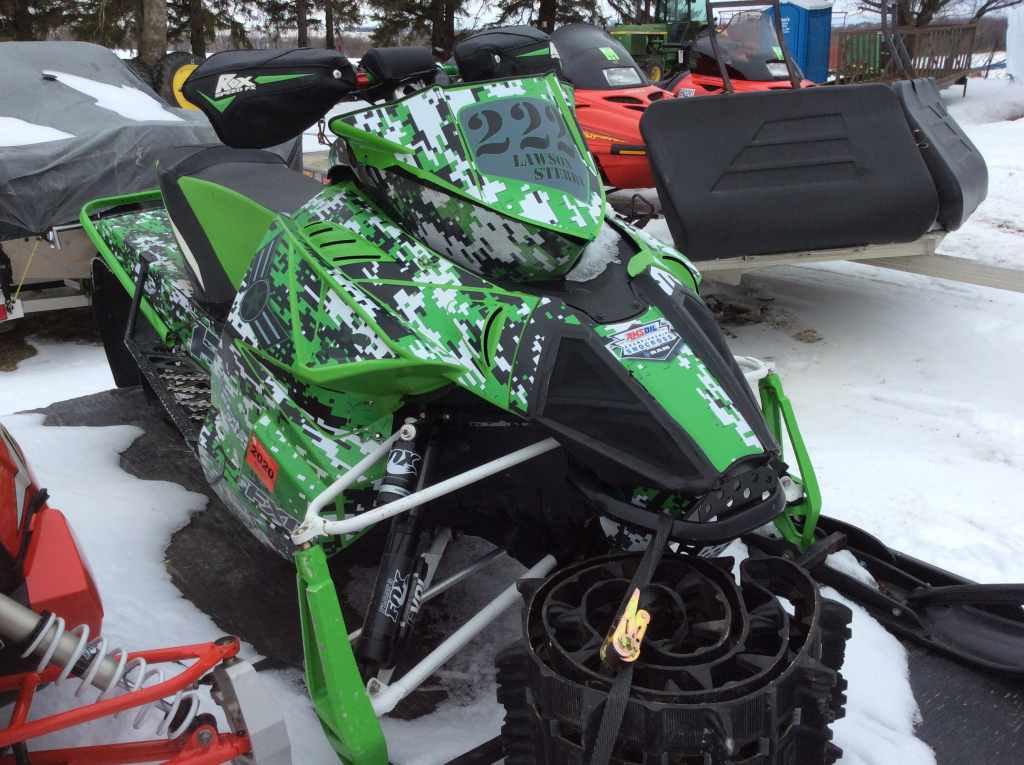 2016 Arctic Cat 600 Sno Pro ZR122 snowmobile