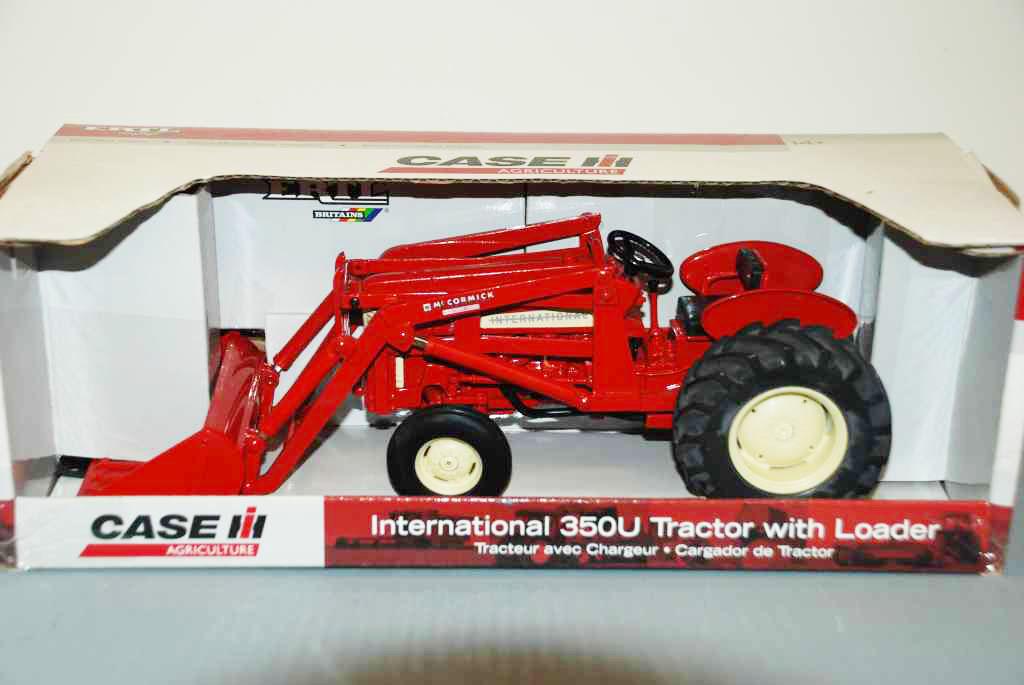 Case IH 350U Tractor with Loader - Ertl