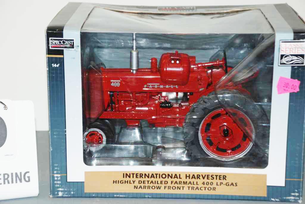 IH Farmall 400 LP-Gas NF Tractor - SpecCast - Classic Series