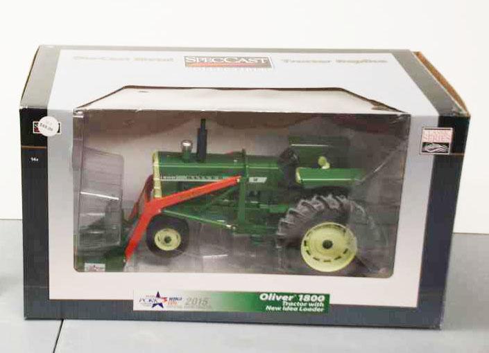 Oliver 1800 Tractor w/New Idea Loader - SpecCast Collectibles - Classic Series