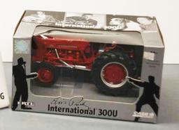 Elvis Presley International 300U - Ertl