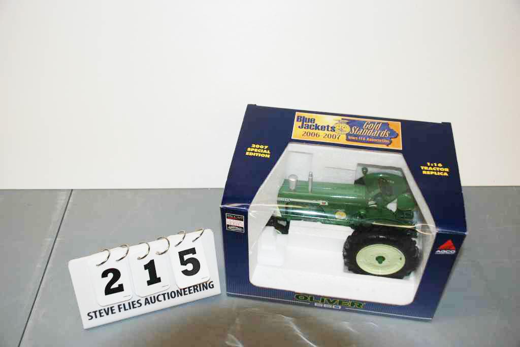 Oliver 660 NF Tractor - SpecCast - Classic Series