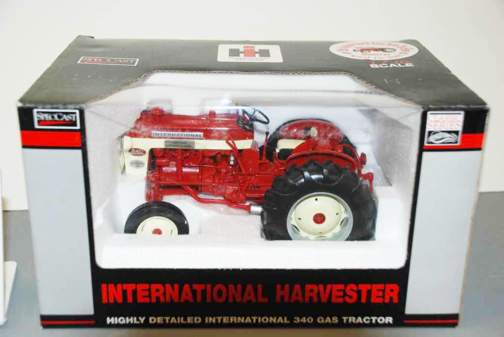 IH 340 Gas Tractor - SpecCast - Classic Series - Highly Detailed