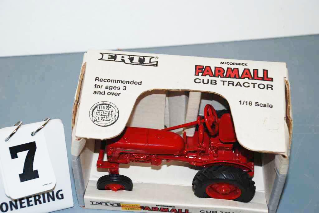 McCormick Farmall Cub Tractor - Ertl