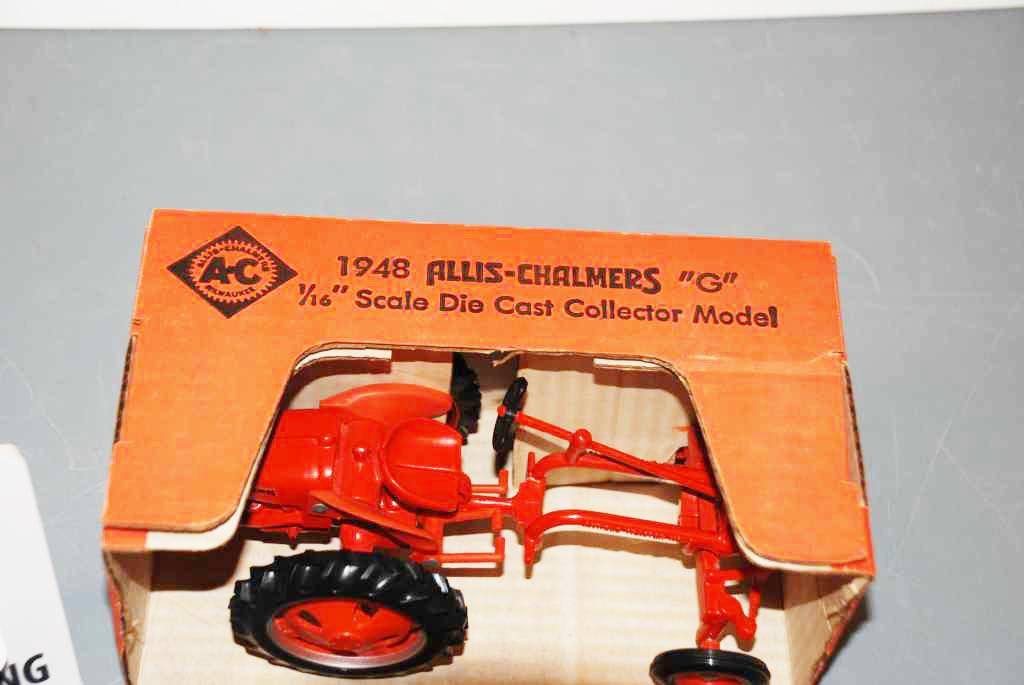 Allis Chalmers 1948 "G" Tractor #402