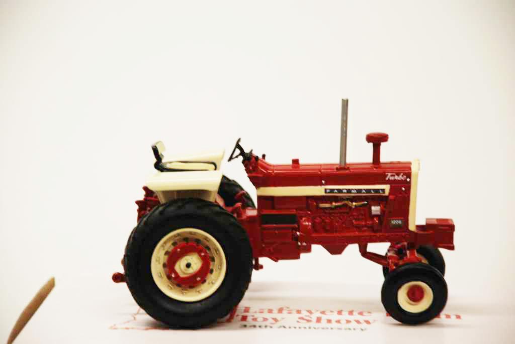 IH Farmall 1206 WF Turbo - SpecCast - Classic Series