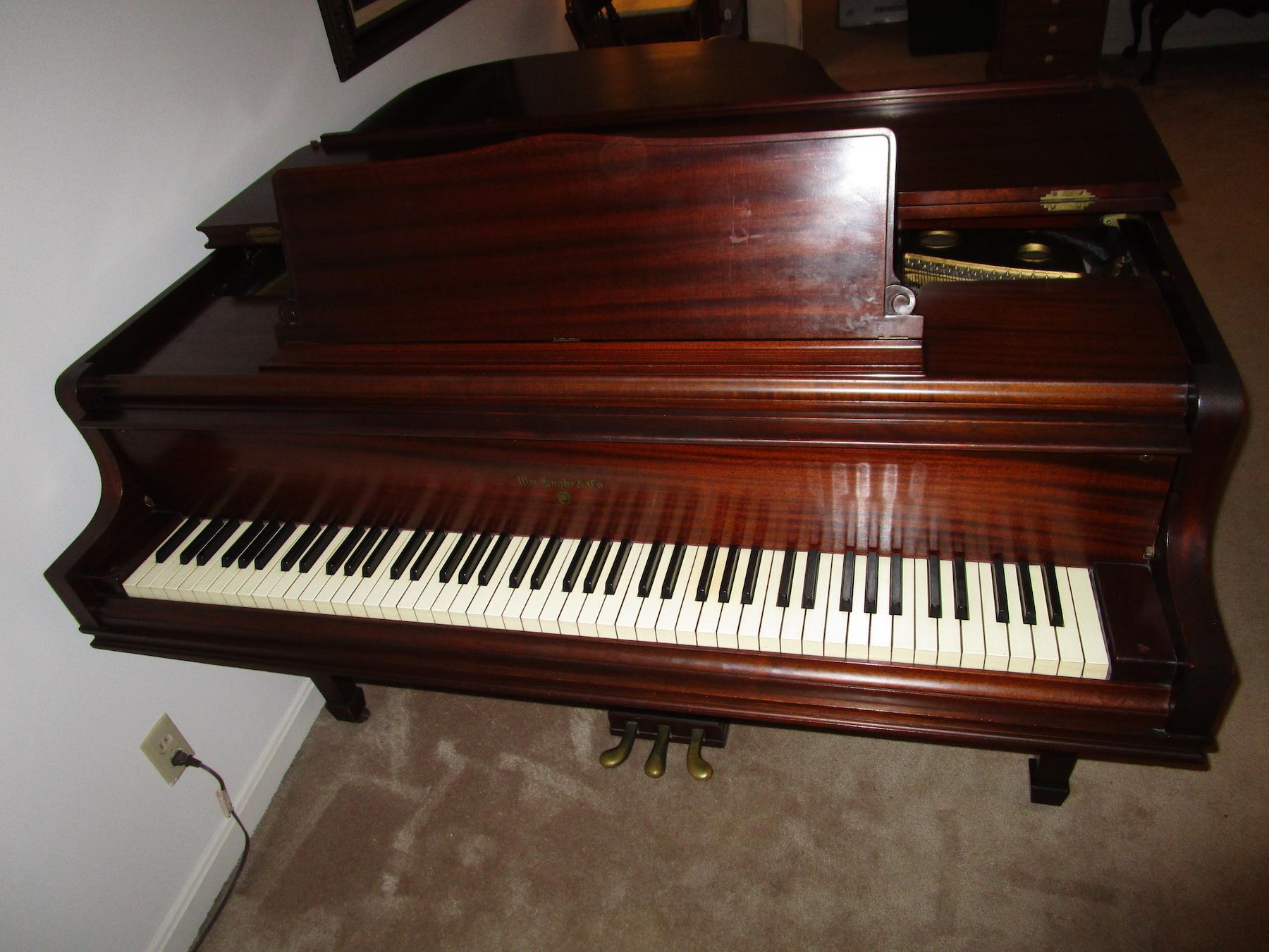 Wm. Knabe & Co. Baby Grand Piano Model 400