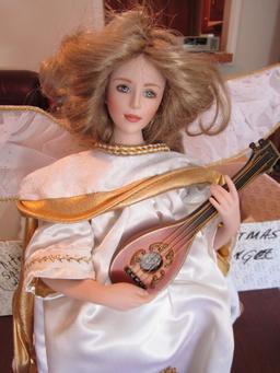 Franklin Heirloom Dolls Angel with Instrument