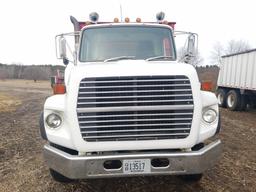 1983 Ford 9000 w/ 20’ Grain Box