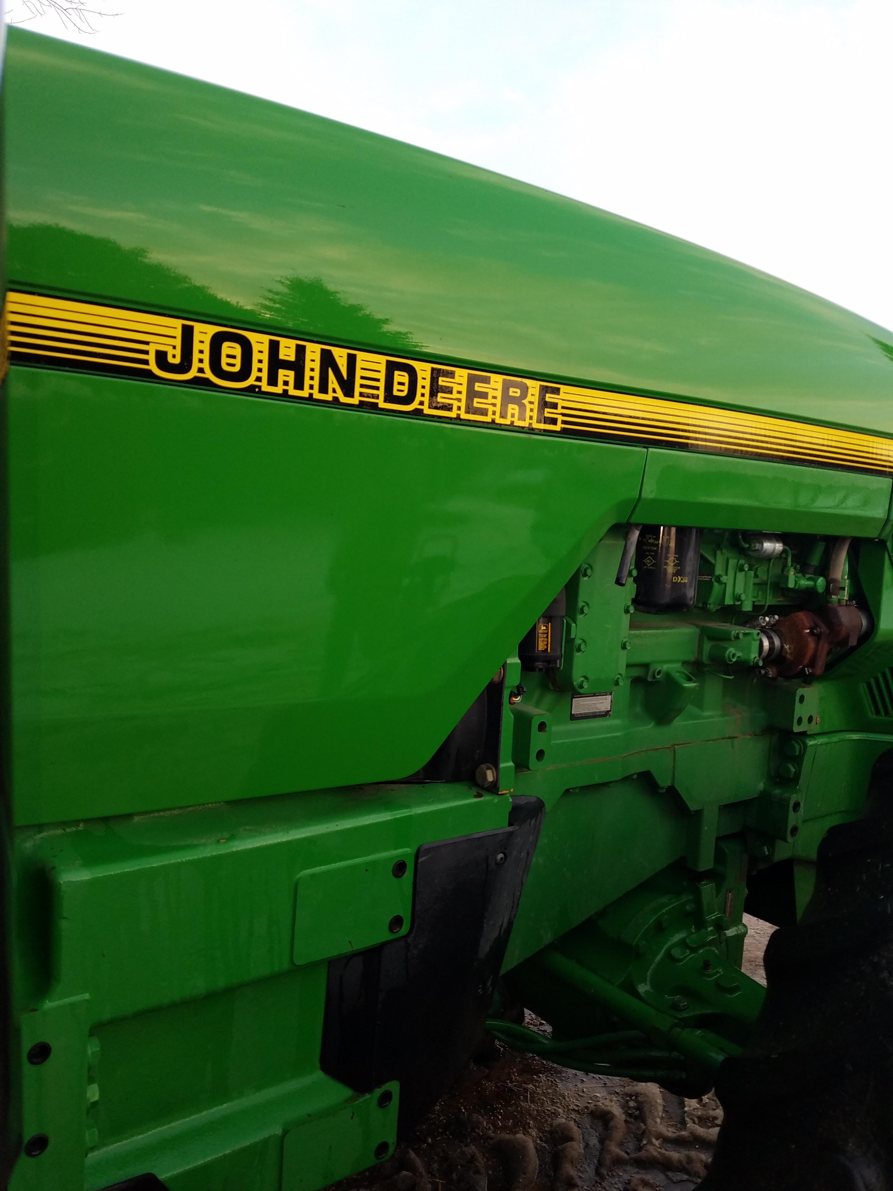 John Deere 8100 MFWD Tractor