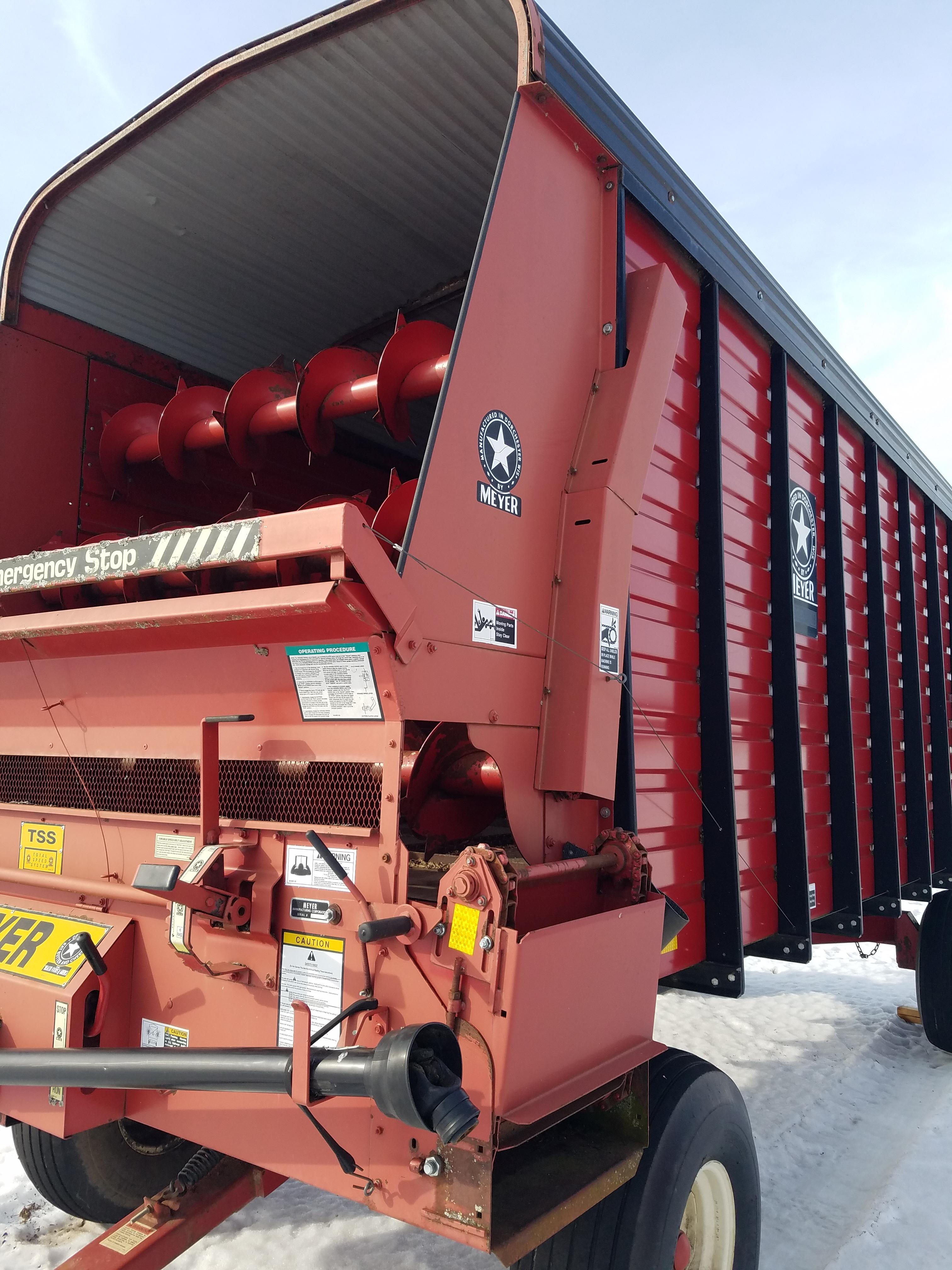 Meyer 4618 Forage Box w/ Meyer X1304 Running Gear