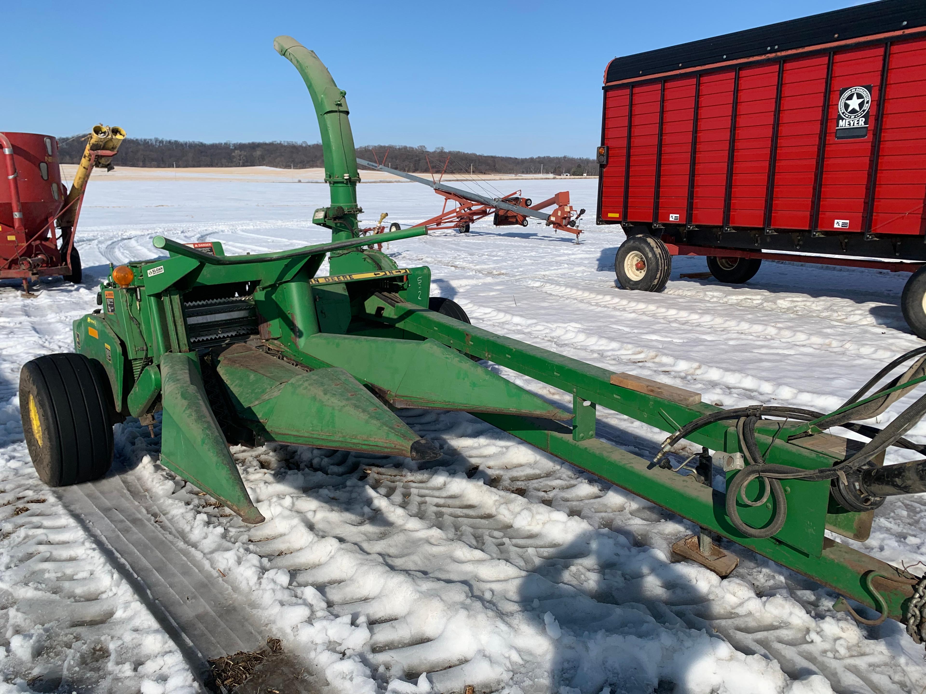 John Deere 3970 Forage Chopper w/ 3 Yr. Old 2 Row Narrow Corn Head