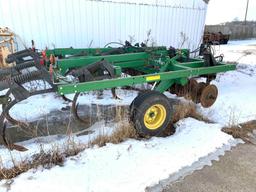 John Deere 714, 9 Shank, 14' Chisel Plow