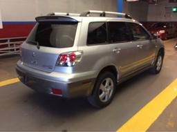 2004 Mitsubishi Outlander AWD