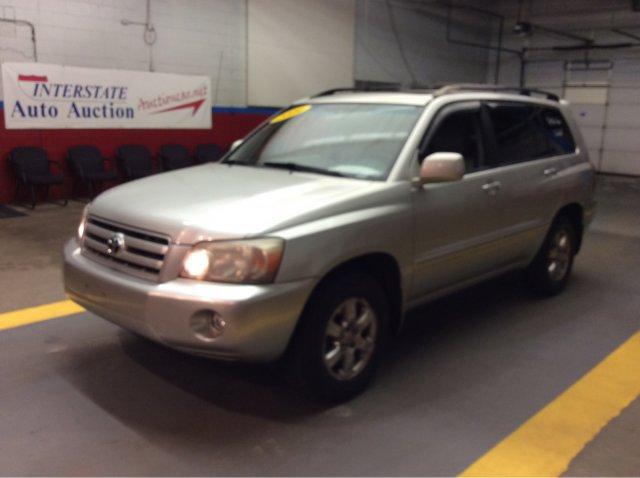 2004 Toyota Highlander LOW Toyota MILES!