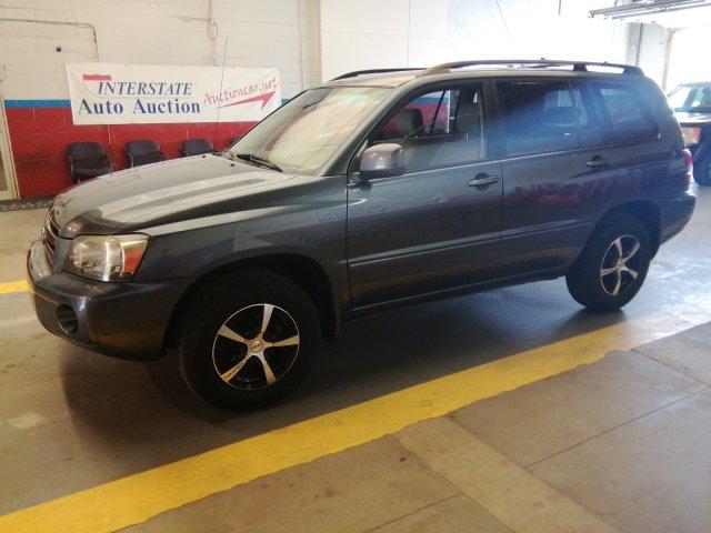 2006 Toyota Highlander 4x4 LOW MILES!!