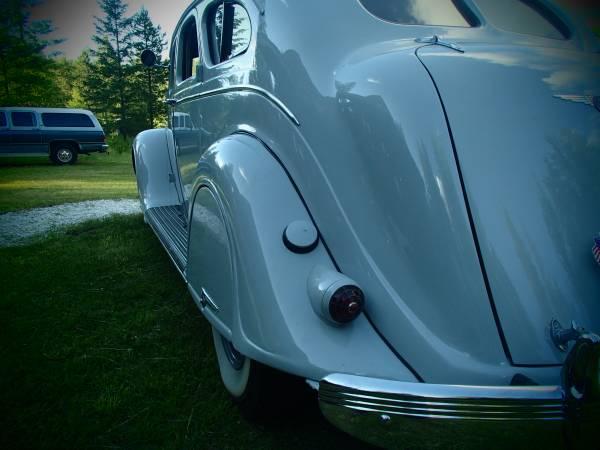 1937 Chrysler Airflow