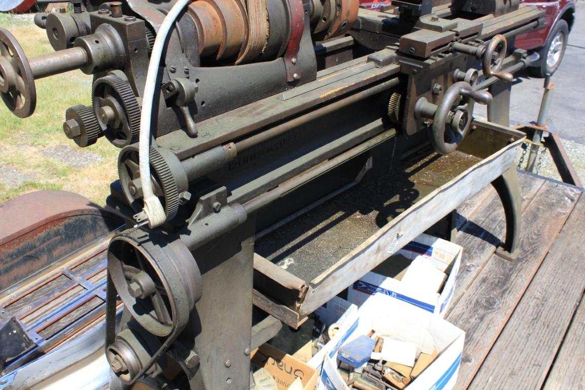 Lathe and Tooling  NO RESERVE