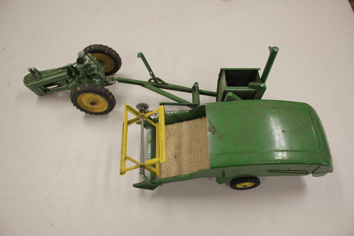 John Deer Tractor Model NO RESERVE