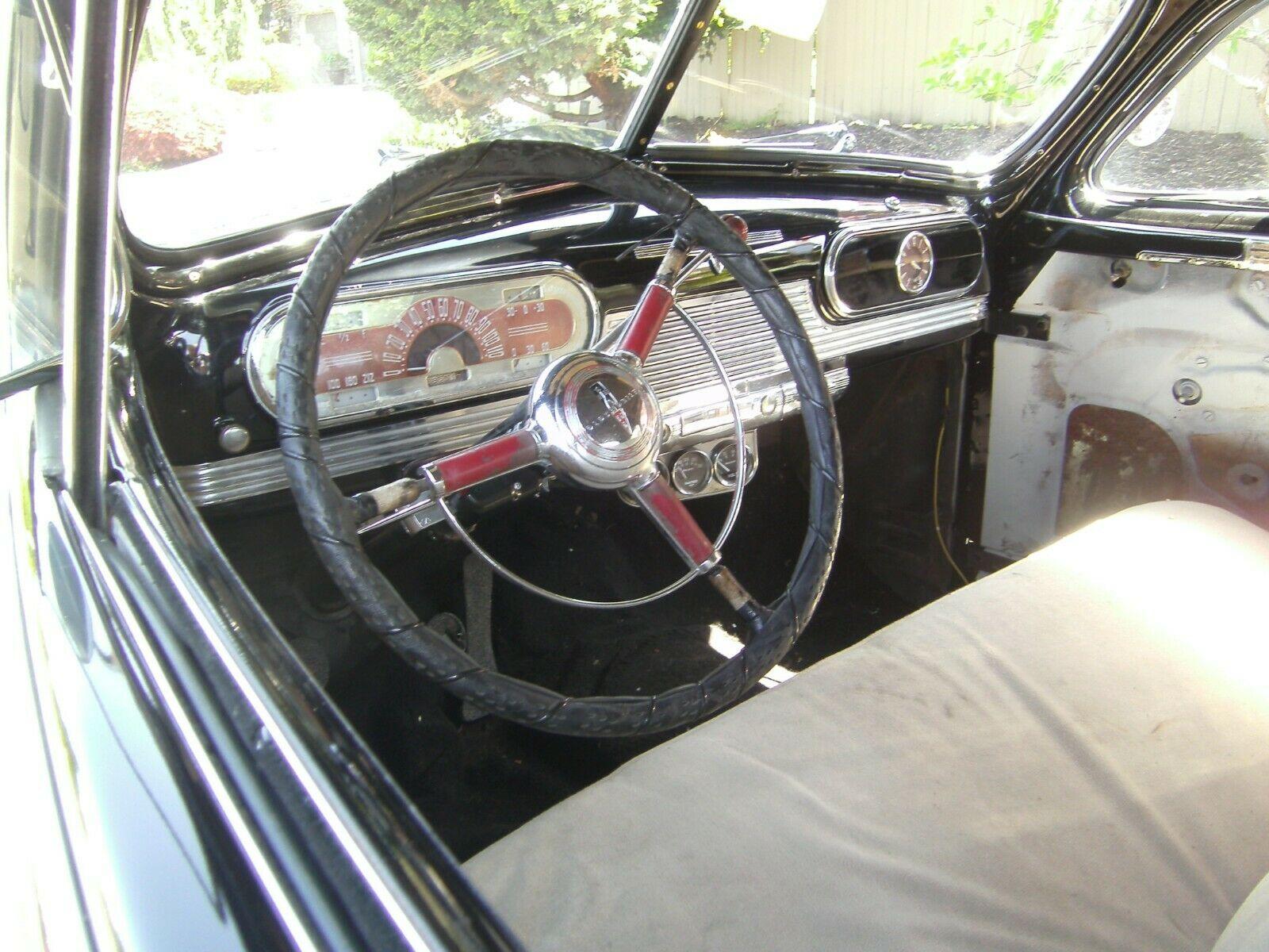 1941 Oldsmobile Series 76 Club Sedan Fastback