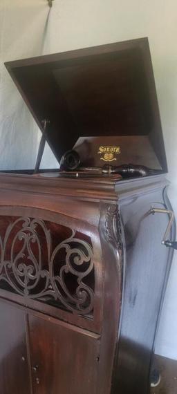 1916 Sonora Phonograph