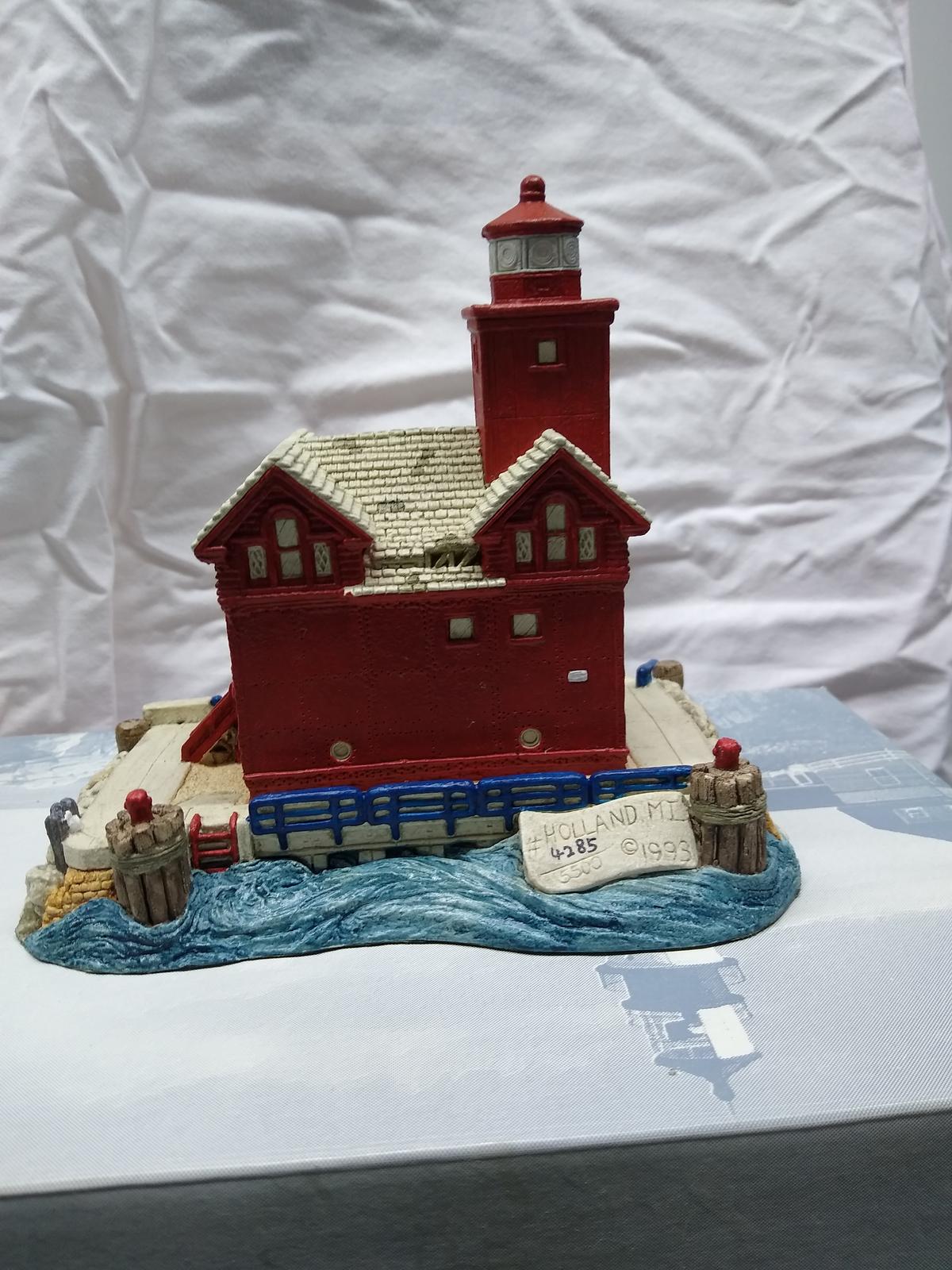 Lot 402- HOLLAND MI LIGHTHOUSE